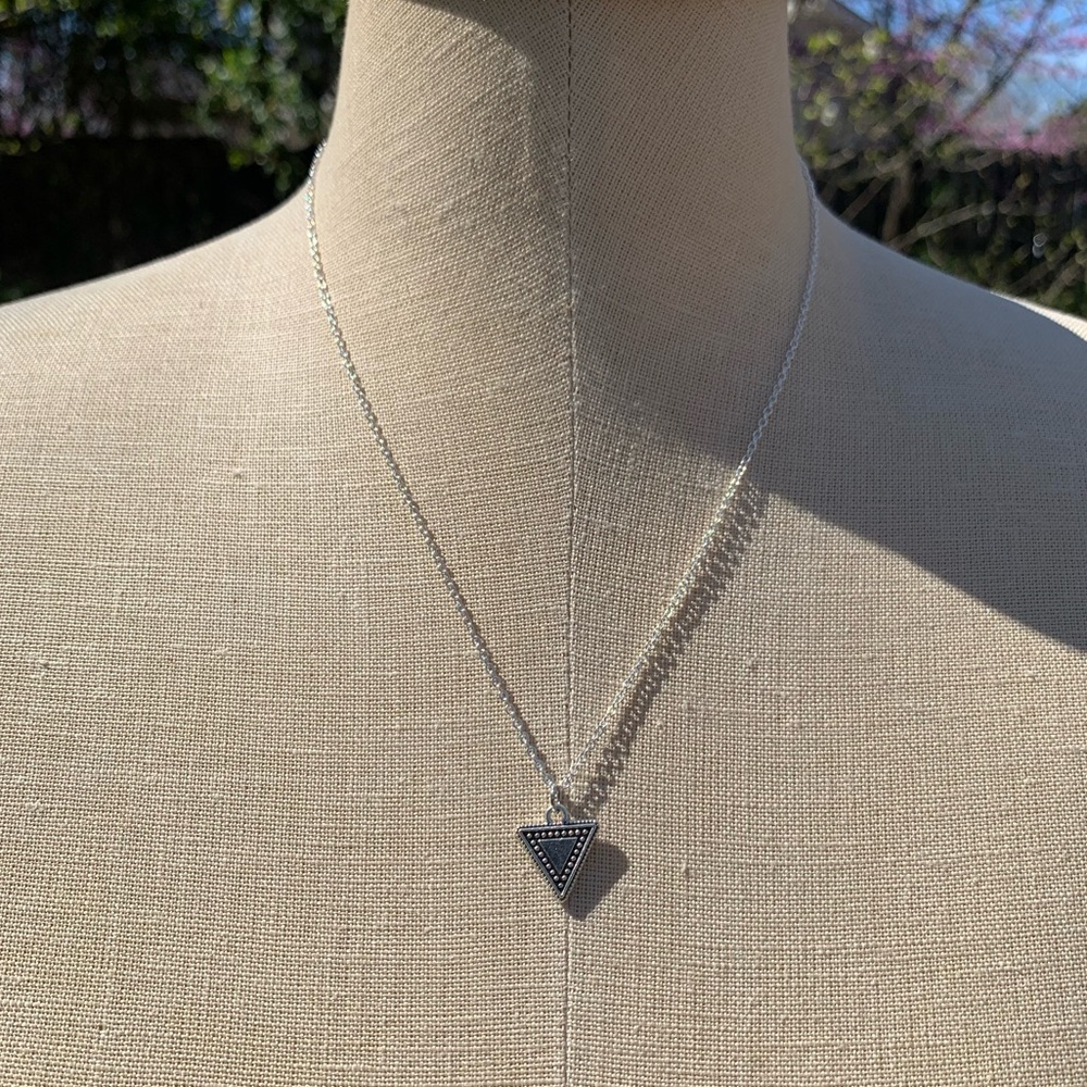 NWT Sterling Silver Plated Chain & Triangle Charm Necklace. - Picture 8 of 8